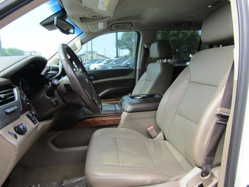Used 2018 Chevrolet Suburban Premier w/ Max Trailering Package RWD image 8