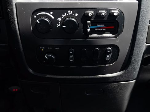 Used 2005 Dodge Ram 2500 Truck SLT AWD/4WD image 17