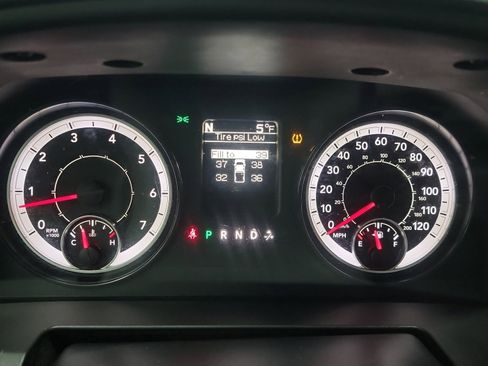 Used 2016 RAM 1500 Express w/ Black Ram 1500 Express Group image 18