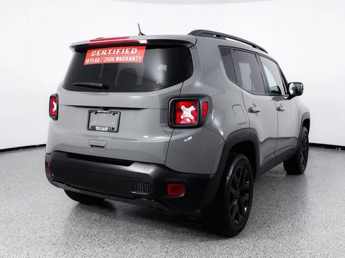 Used 2022 Jeep Renegade Altitude AWD/4WD image 8