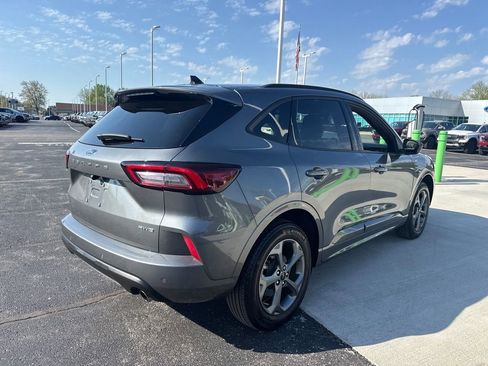 Used 2024 Ford Escape ST-Line w/ Tech Pack #1 AWD/4WD image 7