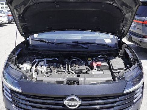 Used 2025 Nissan Kicks SV FWD image 24