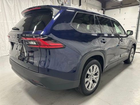 Used 2025 Toyota Grand Highlander AWD image 7