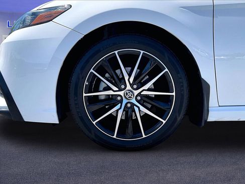 Used 2022 Toyota Camry SE FWD image 33
