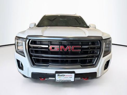 Used 2023 GMC Yukon AT4 image 2