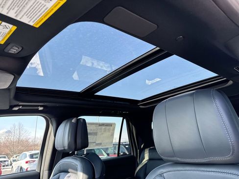 New 2026 Lincoln Navigator L Reserve w/ Jet Appearance Package AWD/4WD image 20