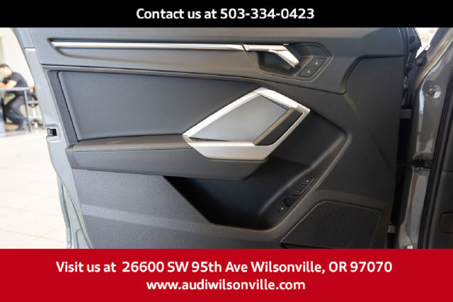 Used 2025 Audi Q3 2.0T Premium Plus w/ Premium Plus Package AWD/4WD image 23