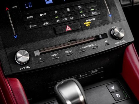 Used 2017 Lexus RC 200t F Sport image 29