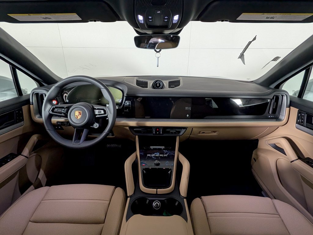 Certified 2026 Porsche Cayenne Coupe AWD/4WD image 20