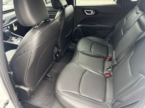 New 2026 Jeep Compass Limited AWD/4WD image 18