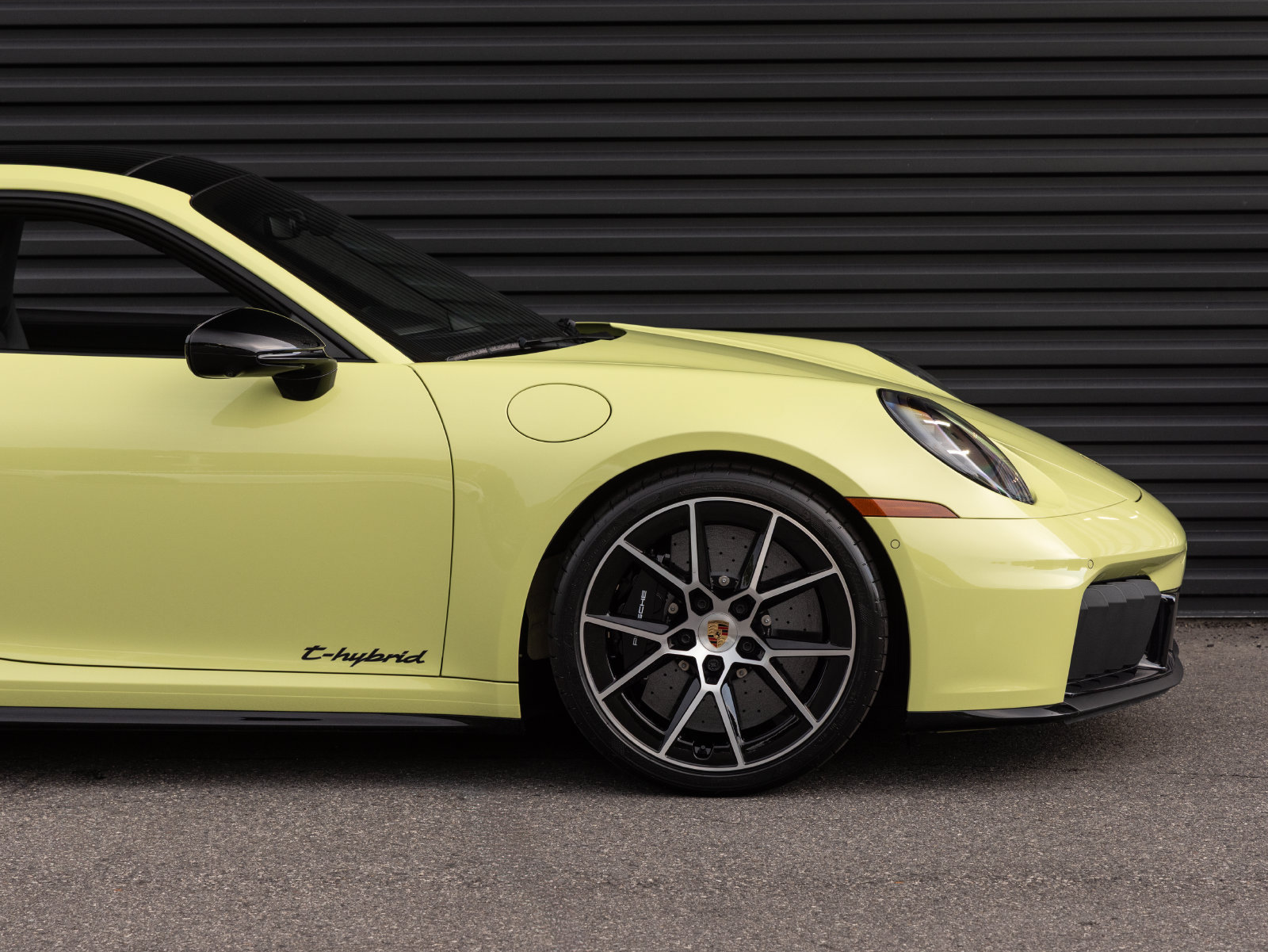 Certified 2025 Porsche 911 Carrera 4 GTS AWD/4WD image 9
