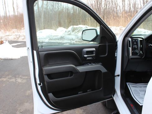 Used 2018 Chevrolet Silverado 1500 LT w/ All Star Edition image 15