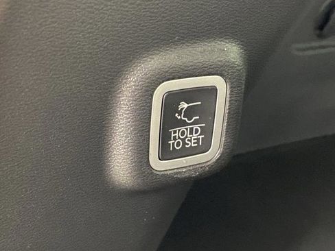 New 2026 Jeep Cherokee Overland w/ Trailer Tow Group image 15