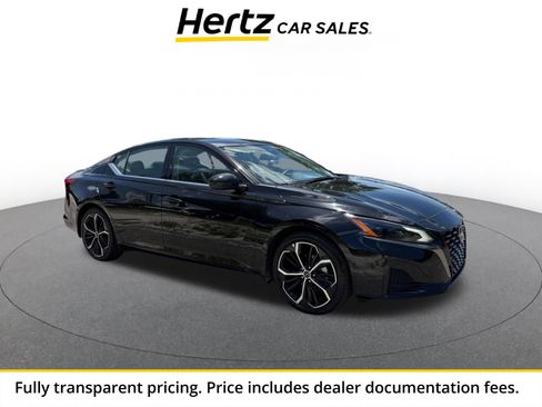 Used 2025 Nissan Altima 2.5 SR FWD image 1