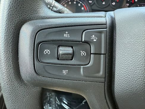 Used 2023 Chevrolet Silverado 1500 Custom AWD/4WD image 31