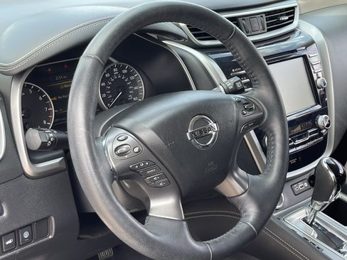 Used 2019 Nissan Murano SL w/ SL Technology Package FWD image 20