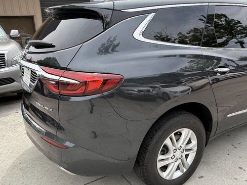 Used 2019 Buick Enclave Essence FWD image 26