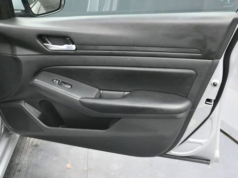 Used 2021 Nissan Altima 2.5 S image 10