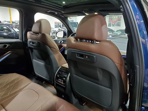 Used 2023 BMW X5 xDrive40i w/ Premium Package AWD/4WD image 22