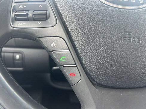 Used 2018 Kia Forte LX image 18