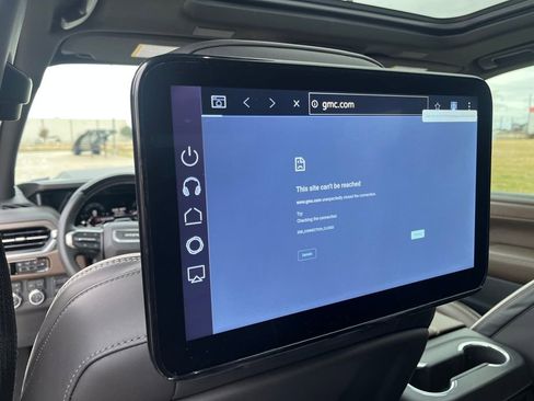 Used 2025 GMC Yukon Denali Ultimate image 40