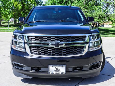 Used 2019 Chevrolet Tahoe LS AWD/4WD image 17