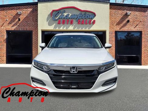 Used 2018 Honda Accord LX image 10
