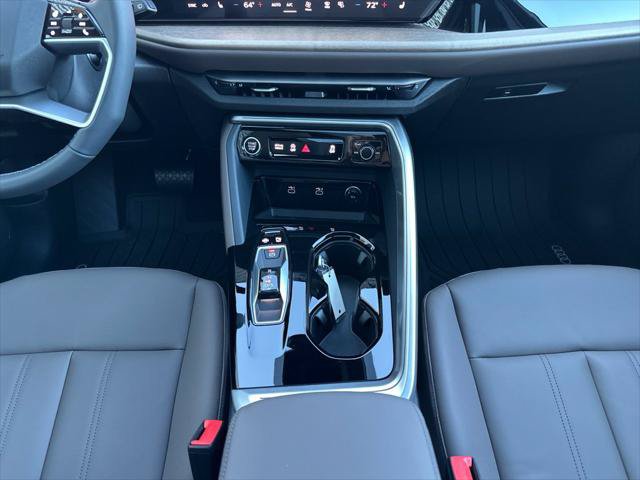 New 2026 Audi Q5 Premium AWD/4WD image 17