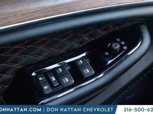 Used 2022 Jeep Grand Cherokee Summit AWD/4WD image 11