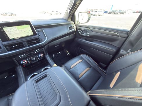 Used 2023 GMC Yukon AT4 w/ AT4 Premium Package image 39