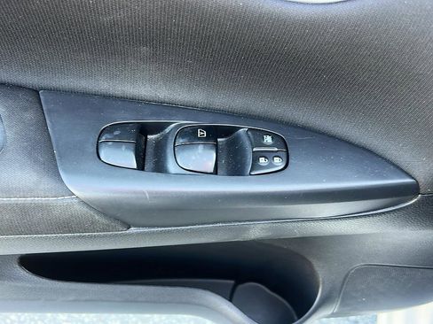 Used 2015 Nissan Sentra SV image 23