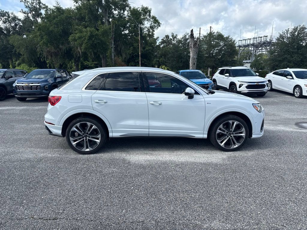 Used 2020 Audi Q3 2.0T Prestige AWD/4WD image 3