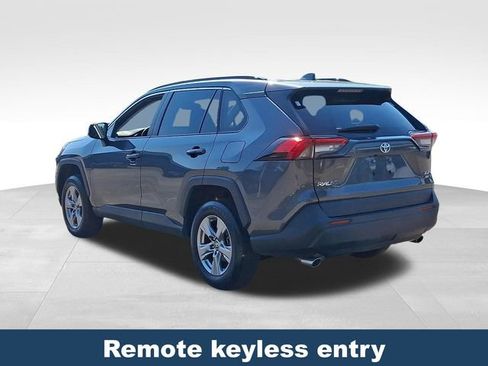 Used 2025 Toyota RAV4 XLE AWD/4WD image 5