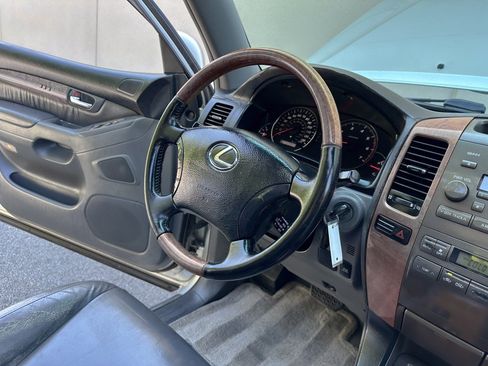Used 2004 Lexus GX 470 AWD/4WD image 31