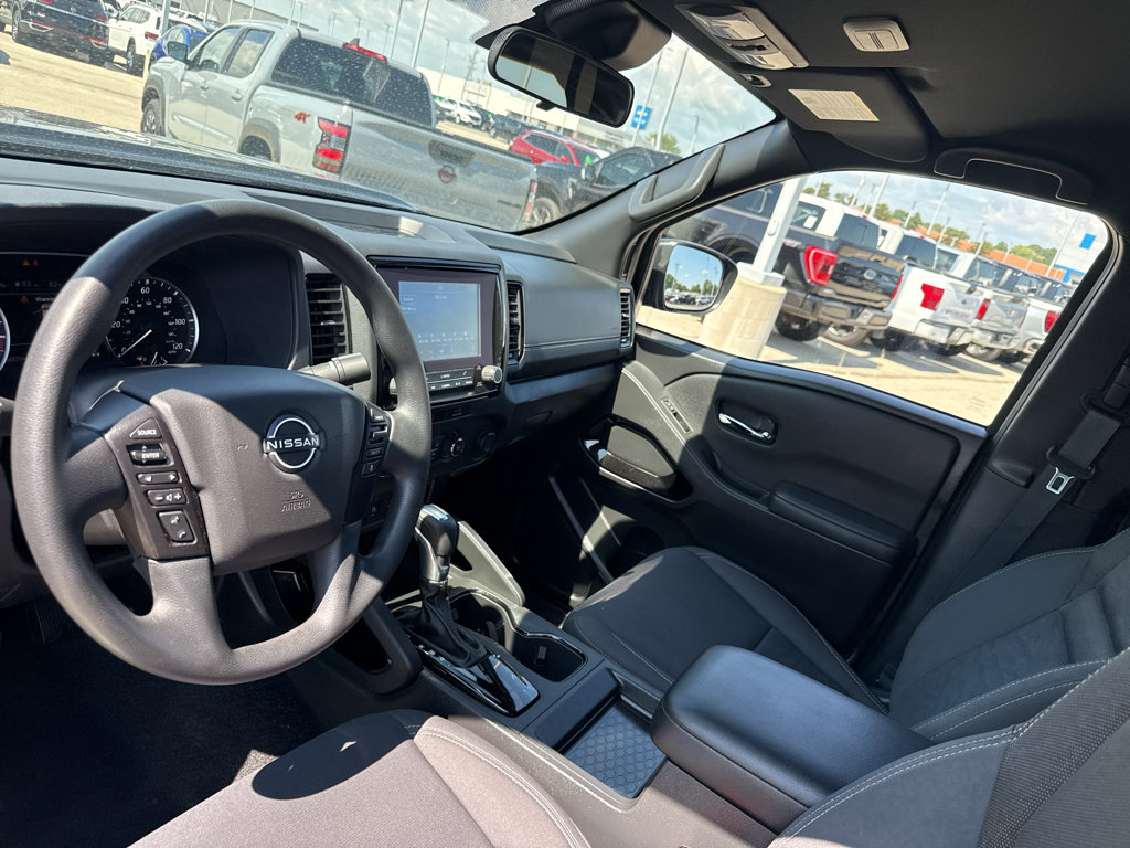 Certified 2023 Nissan Frontier SV w/ Midnight Edition Package AWD/4WD image 26