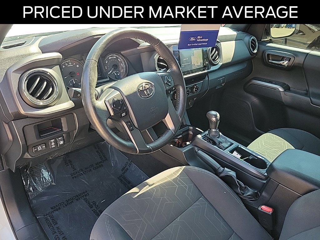 Used 2017 Toyota Tacoma TRD Sport w/ Tow Package (A/T) AWD/4WD image 19