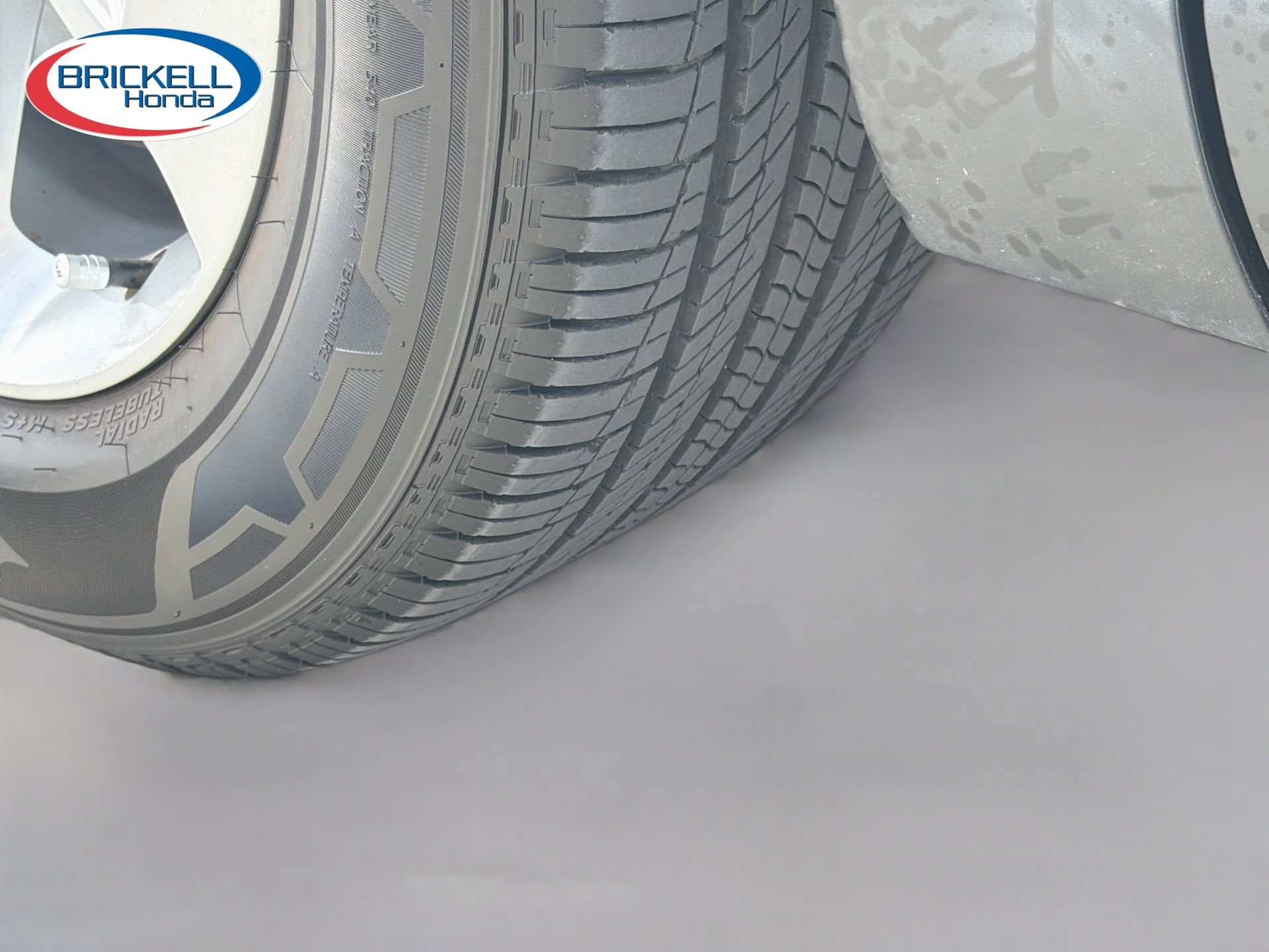 Used 2023 Honda Pilot LX image 43