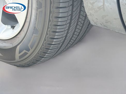 Certified 2023 Honda Pilot LX image 43