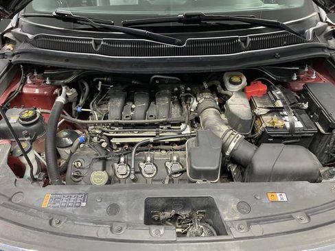 Used 2018 Ford Explorer XLT w/ Equipment Group 202A image 38