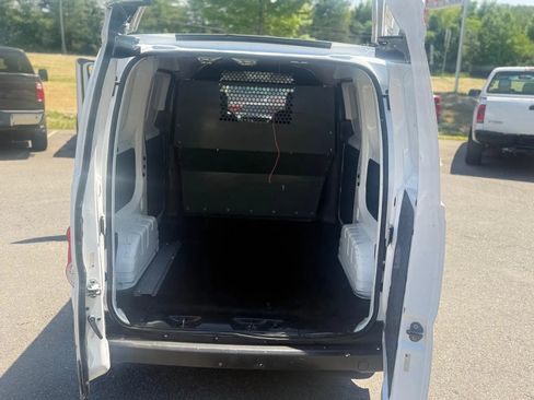 Used 2015 Nissan NV200 SV w/ Technology Package FWD image 12