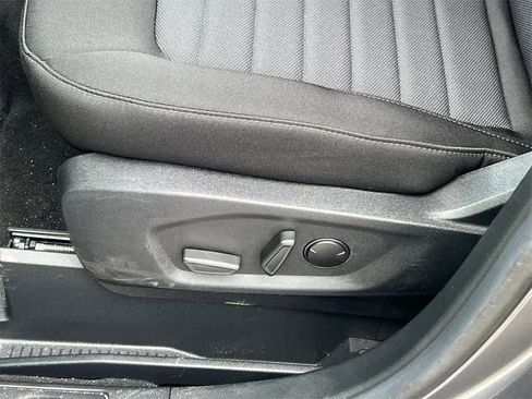 New 2024 Ford Edge SE image 11