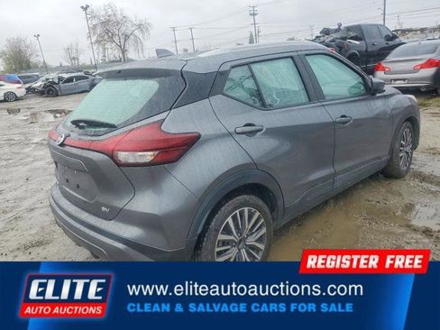 Used 2021 Nissan Kicks SV image 6