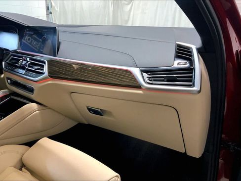 Used 2021 BMW X6 xDrive40i w/ Premium Package image 18