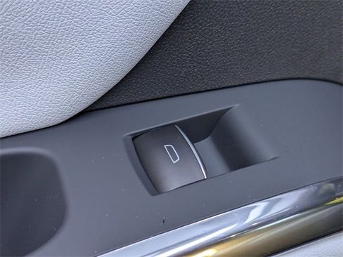 New 2026 Chevrolet Traverse High Country image 28