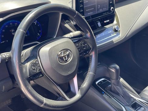 Used 2020 Toyota Corolla XSE FWD image 8