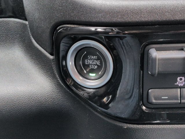 Used 2023 Chevrolet Silverado 1500 RST AWD/4WD image 19