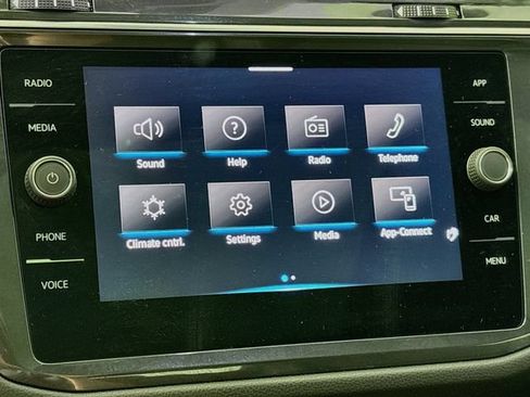 Certified 2023 Volkswagen Tiguan SE R-Line AWD/4WD image 17