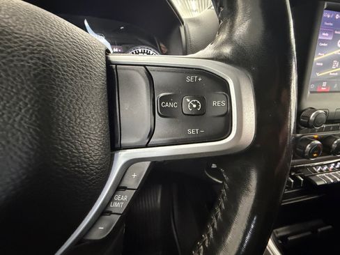 Used 2022 RAM 1500 Big Horn AWD/4WD image 18