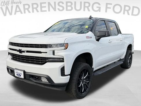 Used 2021 Chevrolet Silverado 1500 RST w/ Convenience Package II AWD/4WD image 3