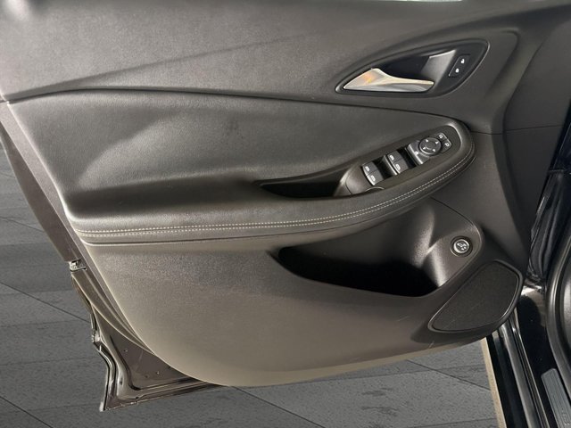 Used 2020 Buick Encore GX Select w/ Sport Touring Package FWD image 8